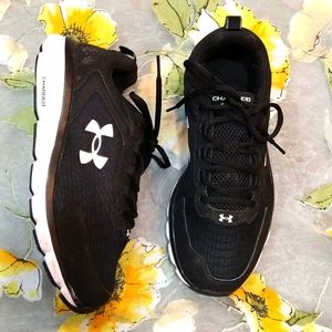 Men's UA Charged Assert Size 9.5 Running Shoes